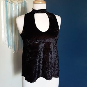 Black crushed velvet top